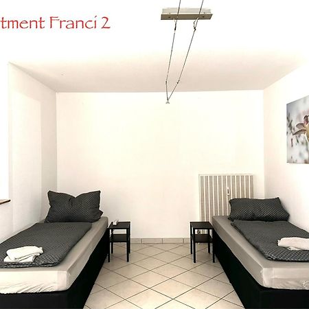 Apartment Franci Wiebelskirchen エクステリア 写真